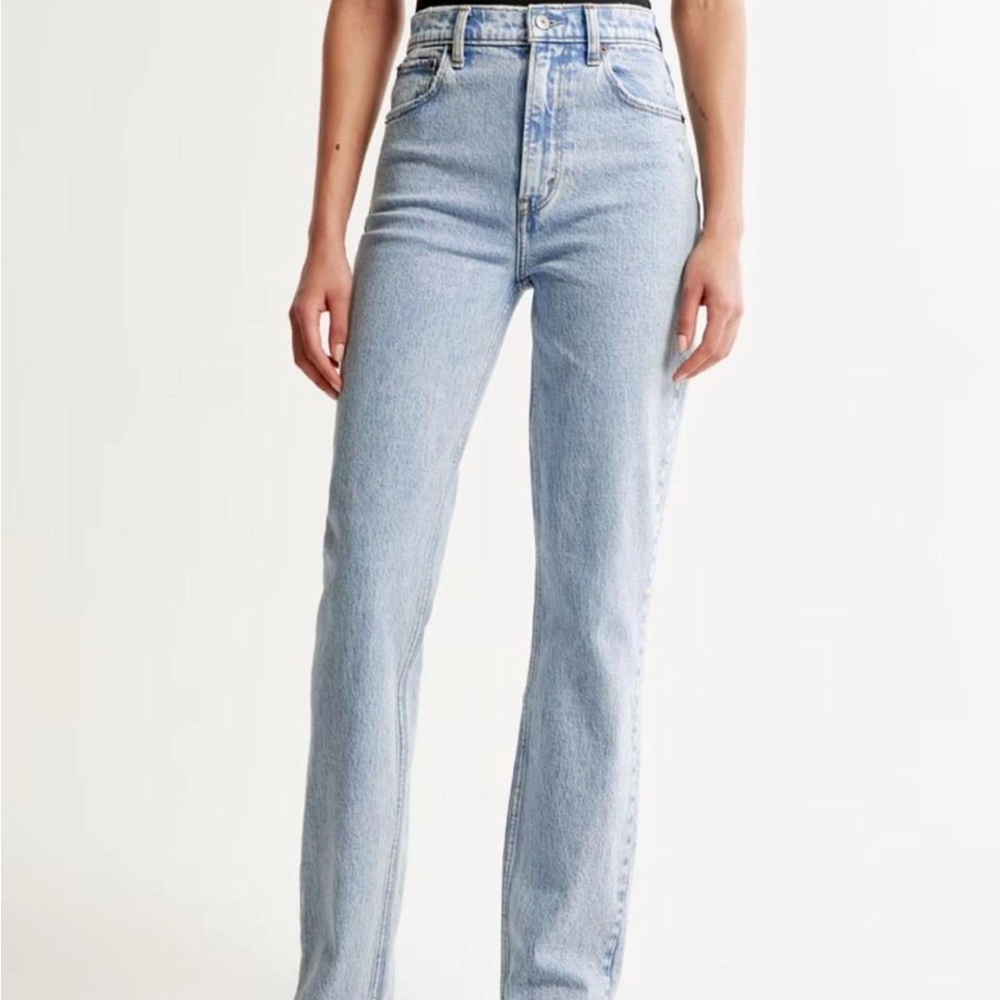 Abercrombie & Fitch Women's Light Blue Straight Leg Jeans